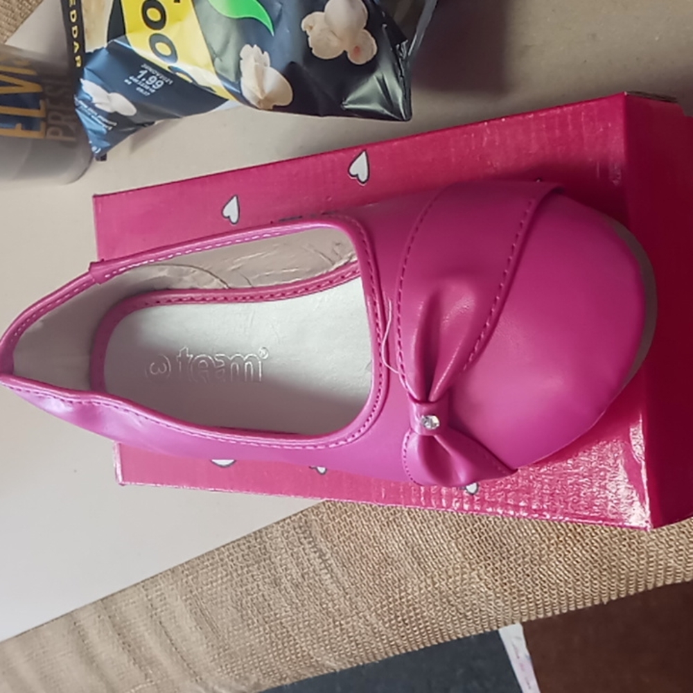 Girl shoes size 3